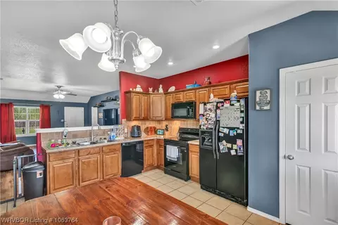 205 Colony Ct, Barling, AR 72923 photo 9
