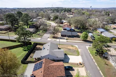 809 N St, Barling, AR 72923 photo 35