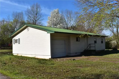 214 W Linda St, Booneville, AR 72927