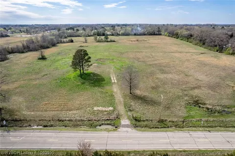 1311 Highway 253, Lavaca, AR 72941