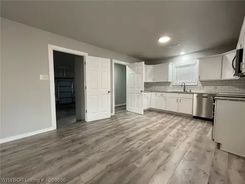 1412 Gary St, Fort Smith, AR 72901 photo 4