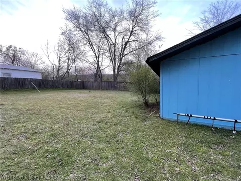 104 W Spring St, Ozark, AR 72949 photo 35