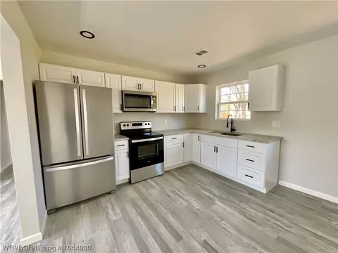 811 N 2nd St, Ozark, AR 72949 photo 10