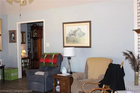 900 Riverview Dr, Alma, AR 72921 photo 7