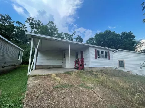 1707 Alma Blvd, Van Buren, AR 72956