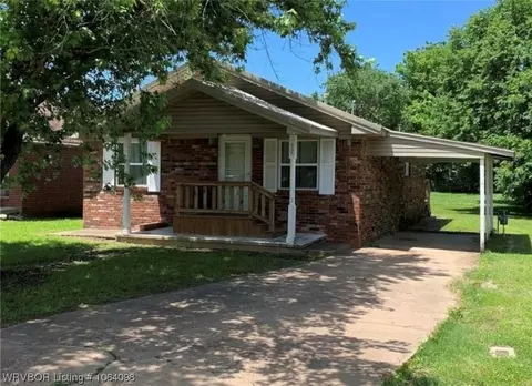 507 W Creek Ave, Sallisaw, OK 74955