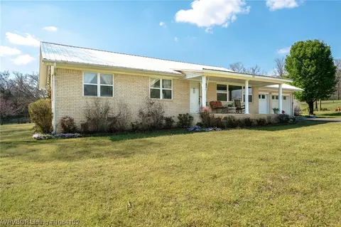 831 N Date St, Greenwood, AR 72936