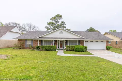 7615 Dover Pl, Fort Smith, AR 72903