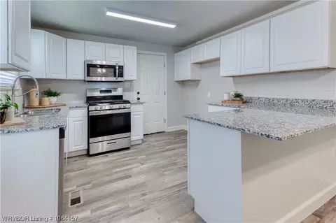506 44th St, Fort Smith, AR 72903 photo 5