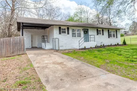 506 44th St, Fort Smith, AR 72903 photo 2