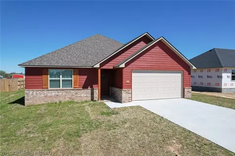 110 Countryside Way, Pocola, OK 74902
