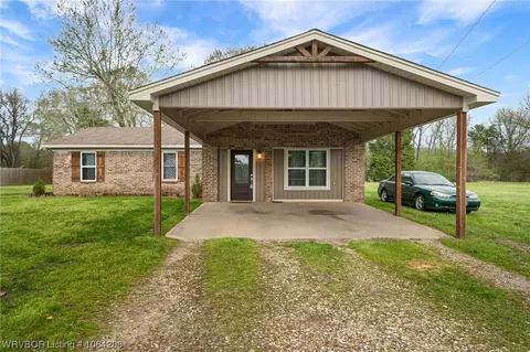 3026 Dora Rd, Van Buren, AR 72956