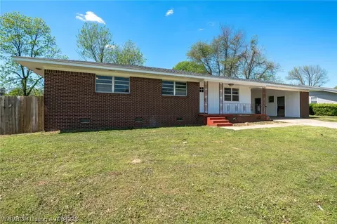 1017 N 59th Ter, Fort Smith, AR 72904 photo 2