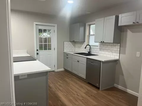 8606 31st Ter, Fort Smith, AR 72908 photo 5