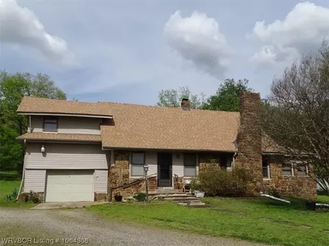 305 Durham Ave, Pocola, OK 74902