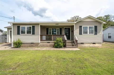 3905 S 18th St, Fort Smith, AR 72901