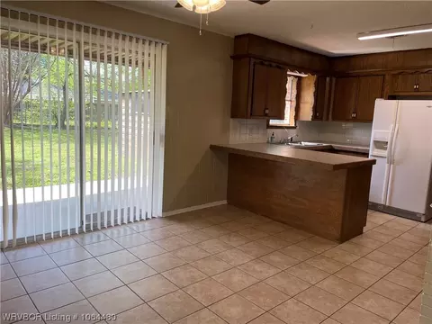 8224 Cypress Ave, Fort Smith, AR 72908 photo 5