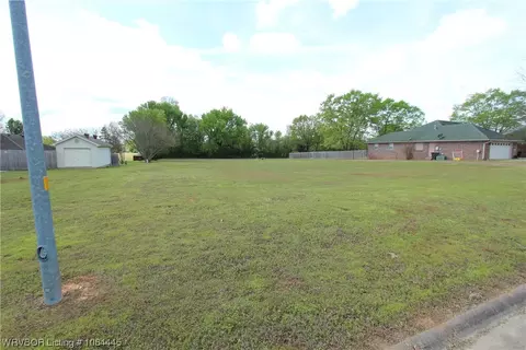 116 Jewel Dr, Mulberry, AR 72947