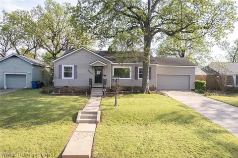 2110 S V St, Fort Smith, AR 72901 photo 1