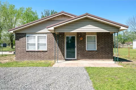 609 Missouri, Panama, OK 74951