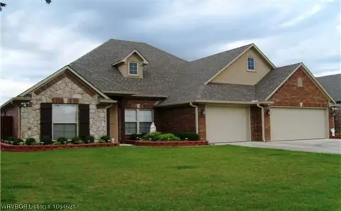 5625 Callaway Ln, Fort Smith, AR 72916