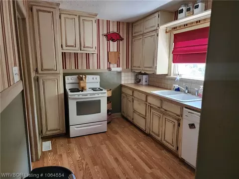 2207 S O, Fort Smith, AR 72901 photo 9