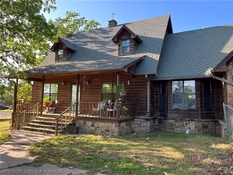 21894 Cedar Hl, Howe, OK 74940