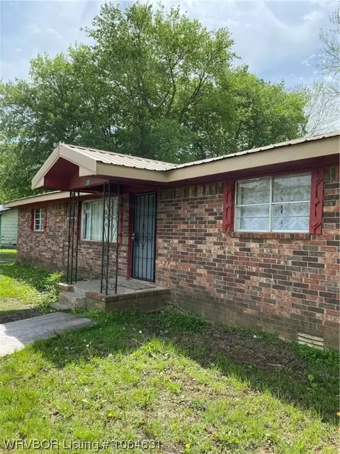 1301 6th St, Waldron, AR 72958