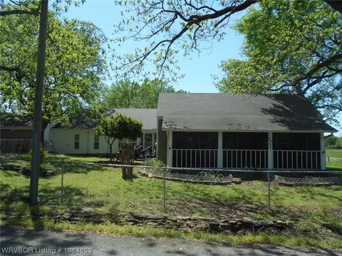 1731 Red Brown Pl, Greenwood, AR 72936