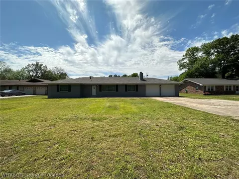703 Rena Rd, Van Buren, AR 72956
