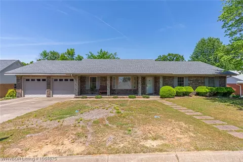 6723 S T St, Fort Smith, AR 72903