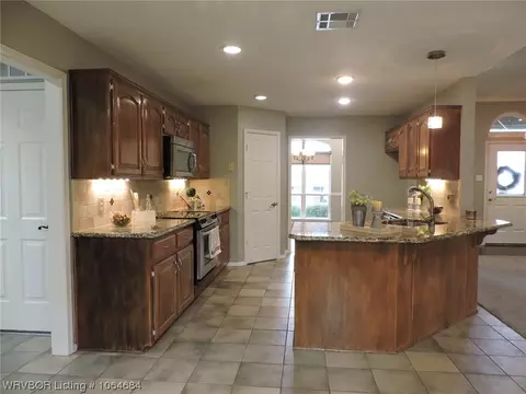 4012 Colton Dr, Fort Smith, AR 72903 photo 2