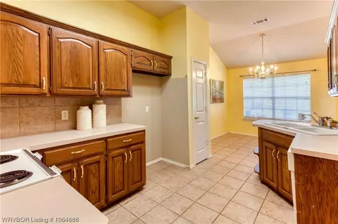 7505 Millennium Dr, Fort Smith, AR 72916 photo 11