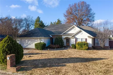 3417 Brentwood Dr, Fort Smith, AR 72908