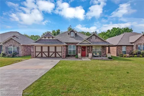 2307 Crestview Ln, Barling, AR 72923