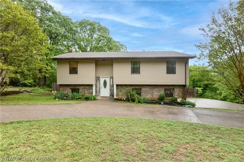 6002 Dogwood Hts, Van Buren, AR 72956