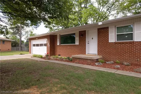 4227 Stanard Cir, Fort Smith, AR 72903 photo 3