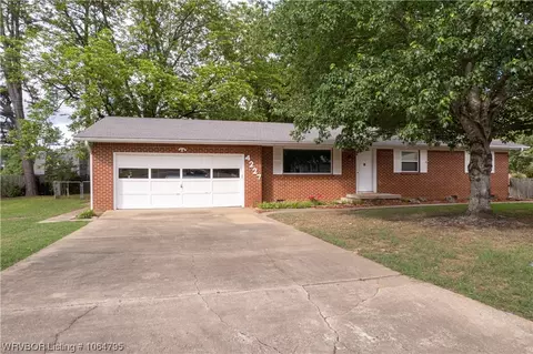 4227 Stanard Cir, Fort Smith, AR 72903 photo 1