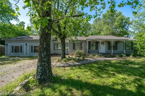 509 Mayfield Dr, Roland, OK 74954