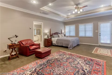 Bedroom - 3327 Crowe Hill Cir, Fort Smith, AR 72903 photo 3 of 6