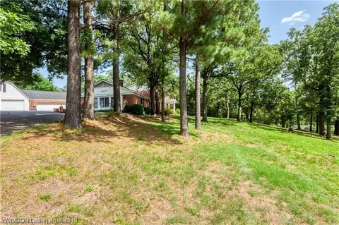 Exterior - 3327 Crowe Hill Cir, Fort Smith, AR 72903 photo 5 of 17