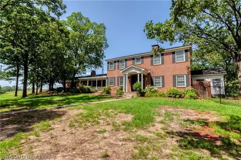 Exterior - 3327 Crowe Hill Cir, Fort Smith, AR 72903 photo 2 of 17