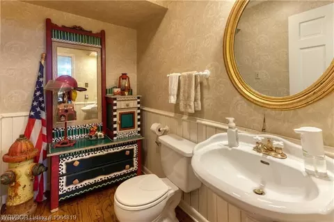 Bath - 3327 Crowe Hill Cir, Fort Smith, AR 72903 photo 1 of 5