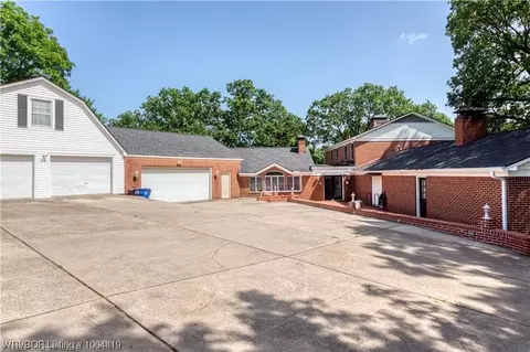 Exterior - 3327 Crowe Hill Cir, Fort Smith, AR 72903 photo 7 of 17