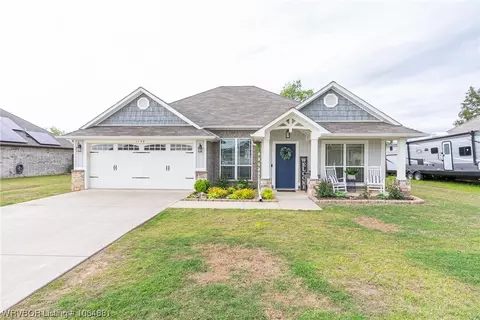 1126 Basin Dr, Van Buren, AR 72956
