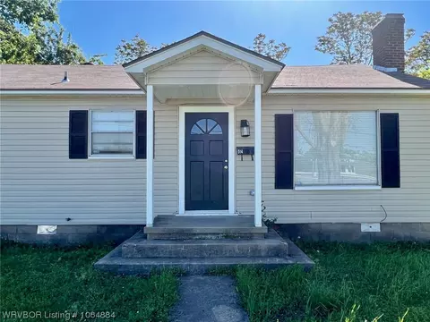 514 N 24th St, Van Buren, AR 72956