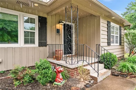 2017 Wolfe Ln, Fort Smith, AR 72901 photo 2