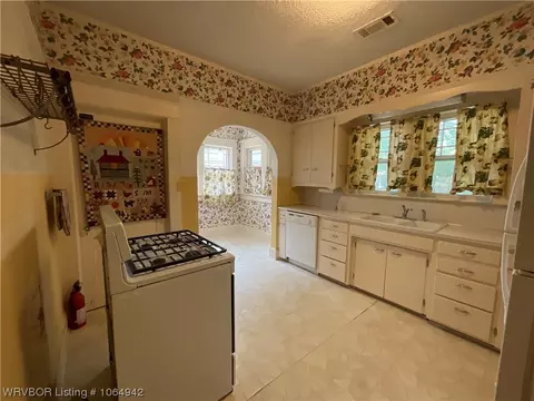 2014 S M St, Fort Smith, AR 72901 photo 10