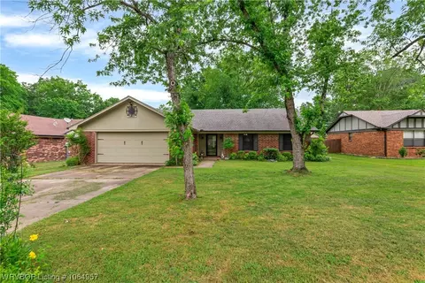 3005 S 99th St, Fort Smith, AR 72903