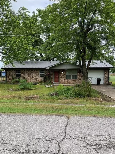 112 Jones St, Panama, OK 74951